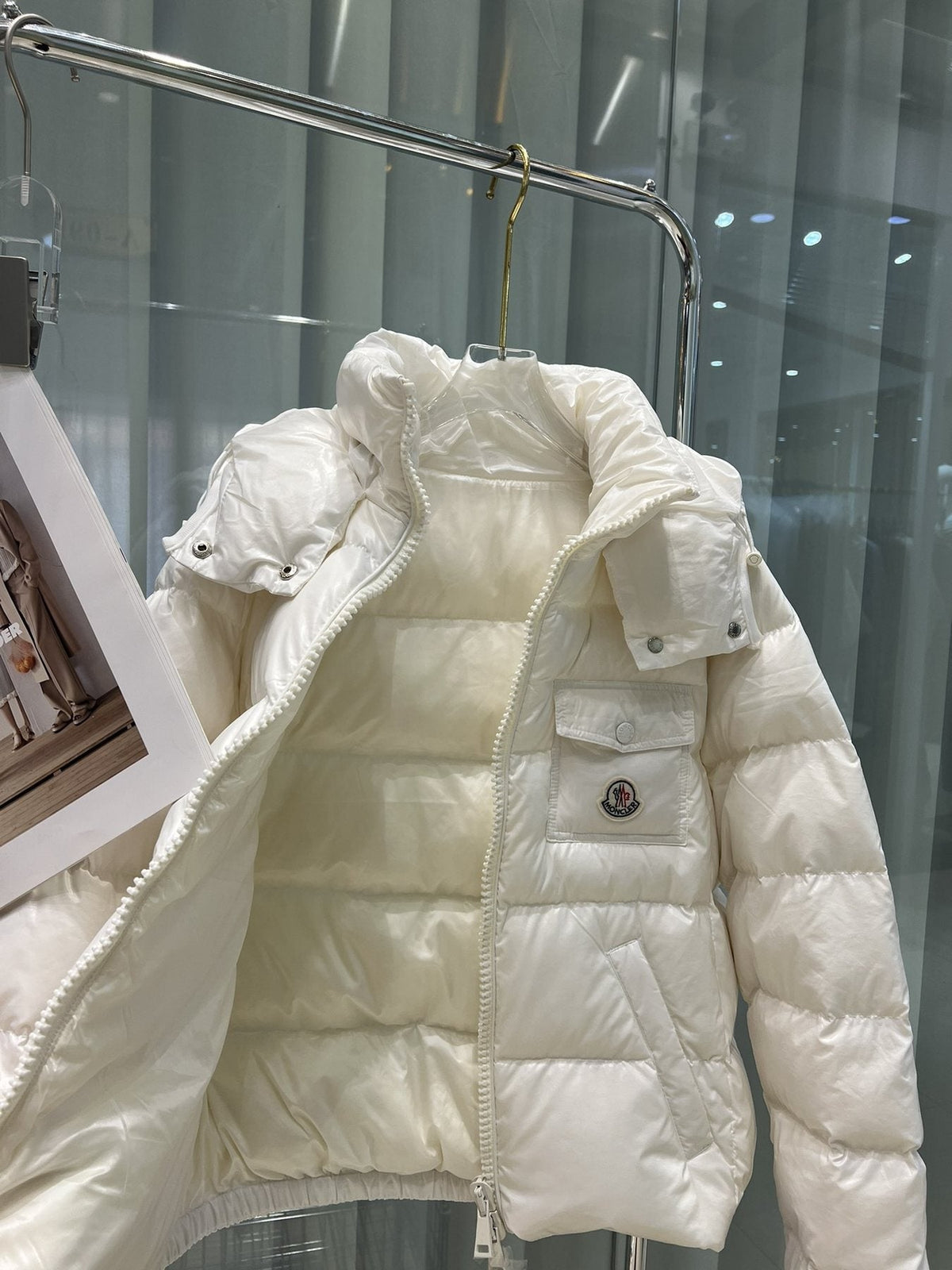Moncler Hooded Front-Pocket Puffer Coat